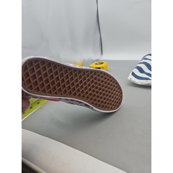 Vans Customs Classic Slip on Shoe Women's 8 Men's 6.5 Checkered Peace Roses New - Picture 4 of 9